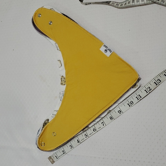 BIBS-Bundle 5 Washable Infant Bibs. Mixed Tags-Snap Closures - Picture 15 of 15